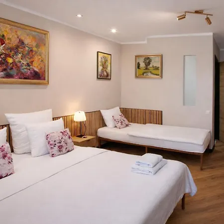 Hotelik Zielonka فندق جيلونكا