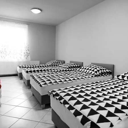 Hotelik Zielonka فندق *