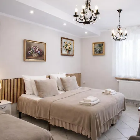 호텔 Hotelik Zielonka