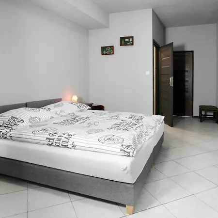 호텔 Hotelik Zielonka