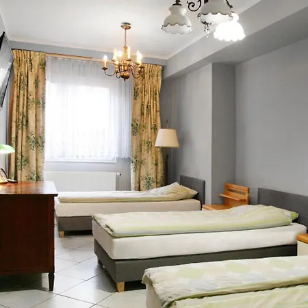 Hotelik Zielonka فندق *